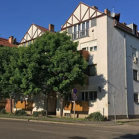 아파트 Grey Apartman Szekszárd